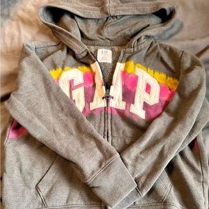 GAP girls sweatshirt. Size 6/7